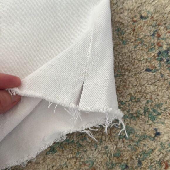 NWT Just USA White Mini Slit Raw Hem Jean Shorts - Picture 3 of 5